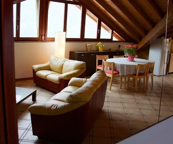 Rosina Loft *